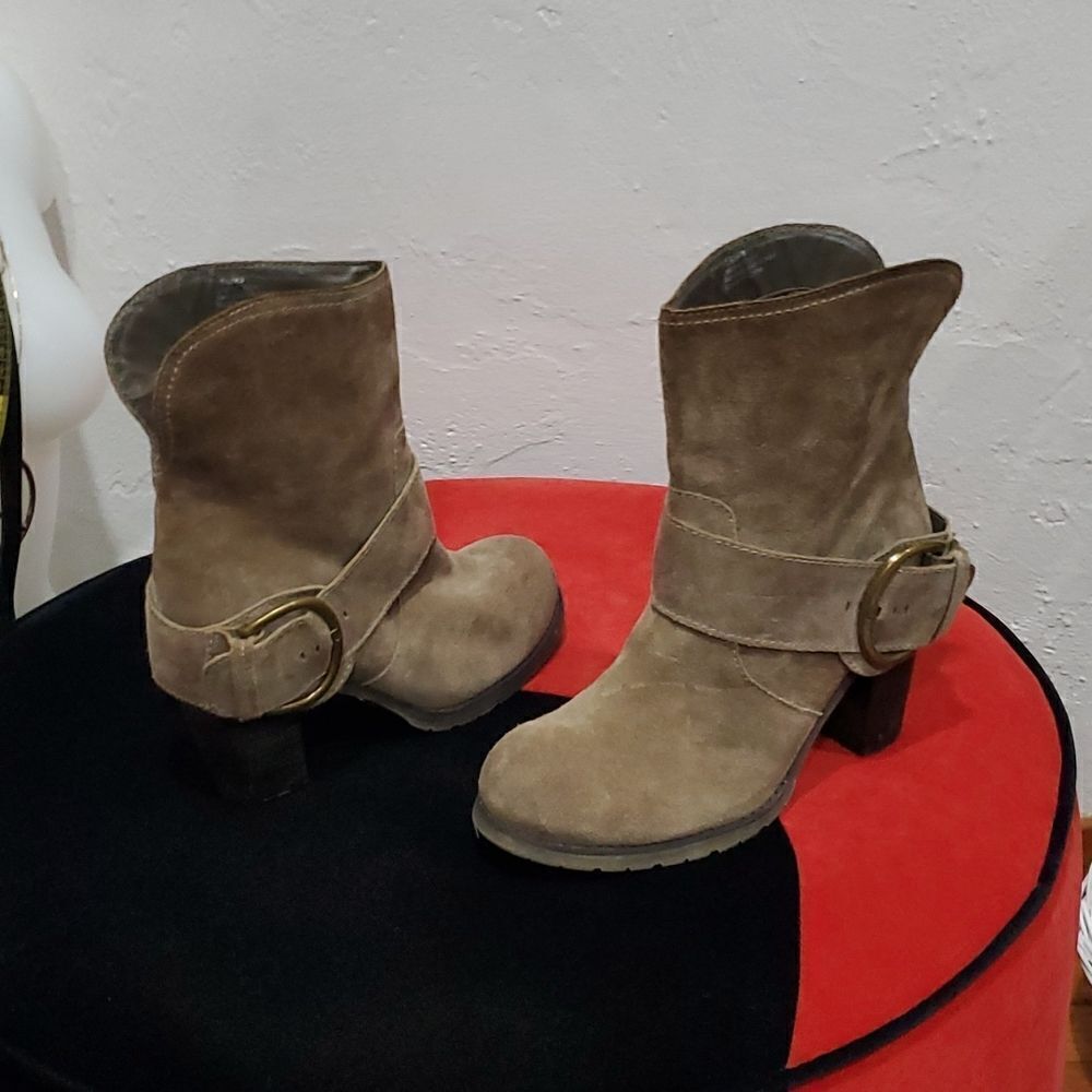 Very Volatile Brown Suede Heeled Boots Size 9